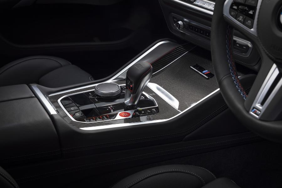 Детали интерьера BMW X6 M Competition (F96) 2020 года  (AU) (фото 21 из 33)